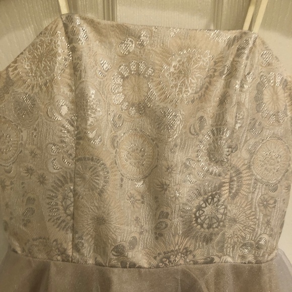 Un Deux Trois Special Occasion Party Dress GIRLS SIZE 12  BRAND NEW WITH TAG - Picture 5 of 6